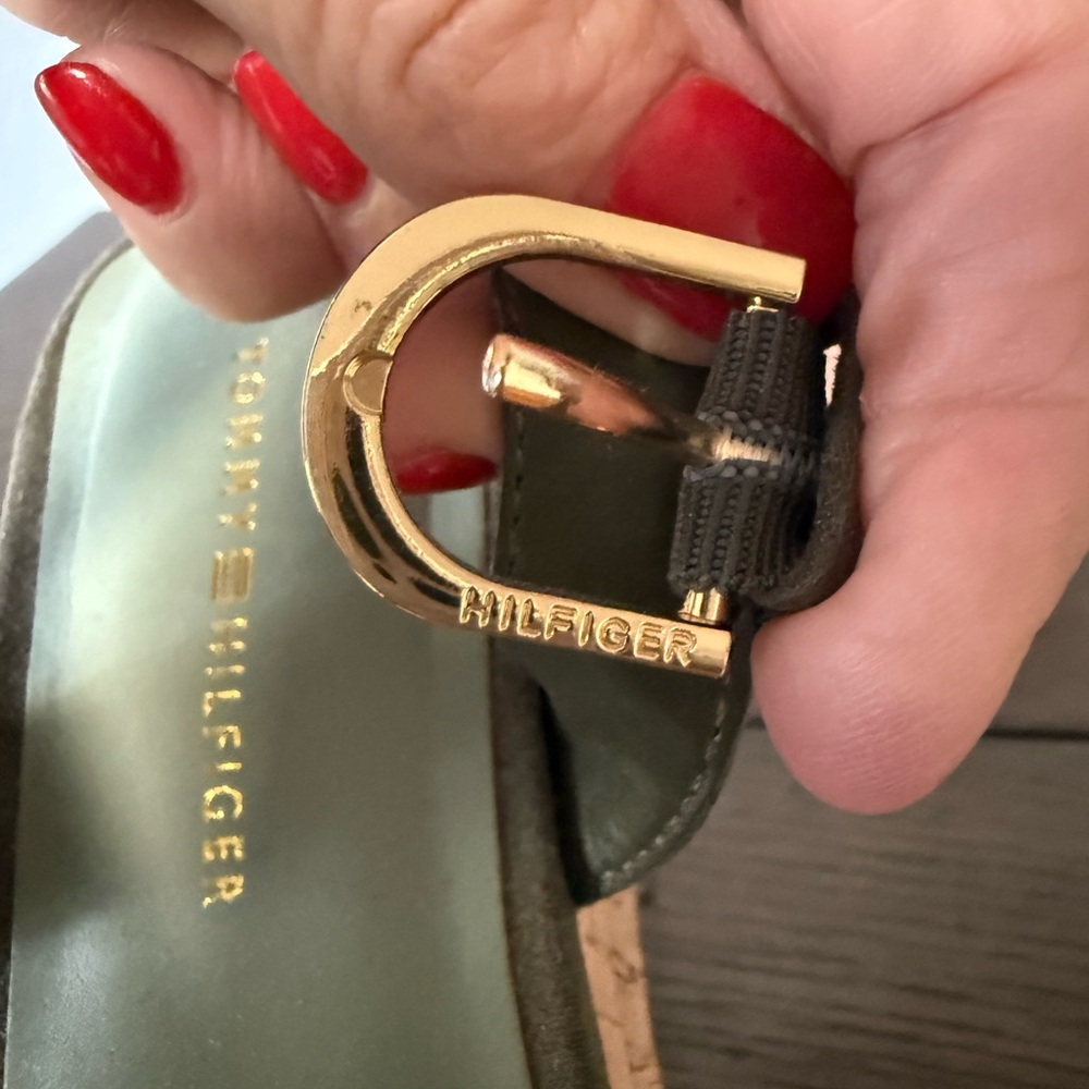 Tommy Hilfiger Olive Green Platform Sandals - Picture 7 of 8
